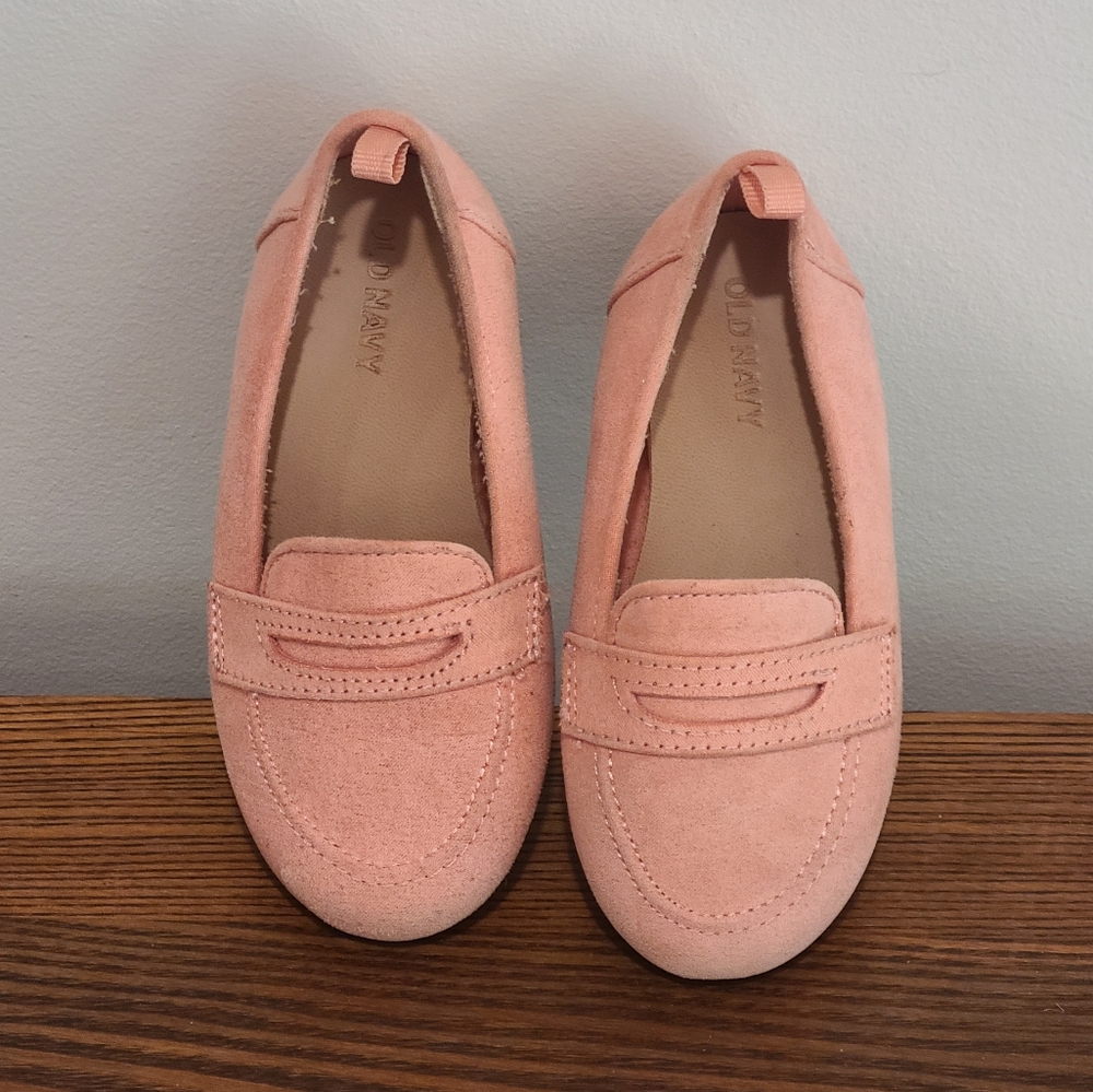 Old Navy peach suede classic loafers for toddler girl, size 7